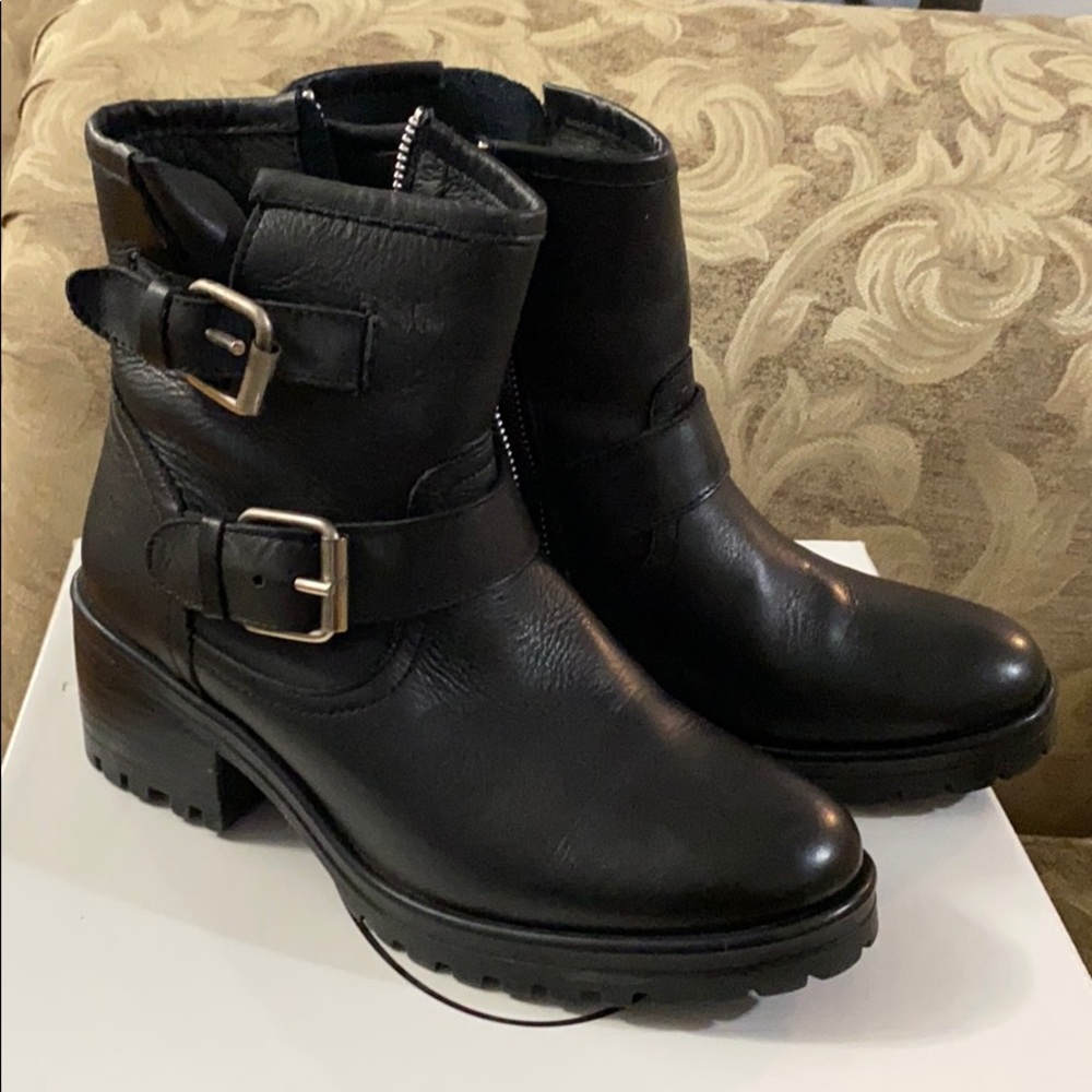 Gain Steve Madden Leather Boots
